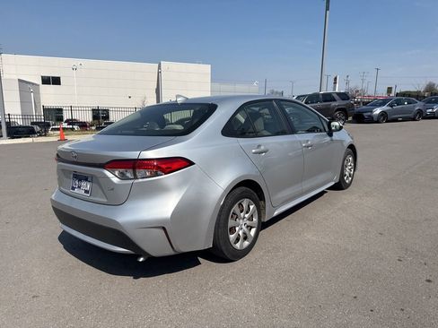 Certified 2020 Toyota Corolla LE image 4