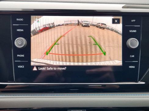 New 2024 Volkswagen Taos SE image 13