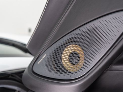 Used 2019 McLaren 570S Coupe RWD image 43