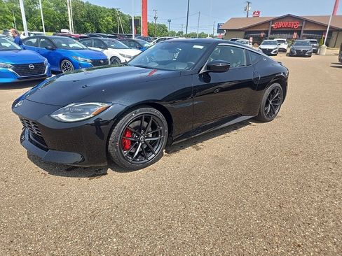 New 2025 Nissan Z Performance w/ Floor Mat Package image 3