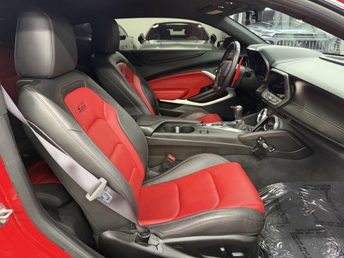 Used 2017 Chevrolet Camaro SS image 24