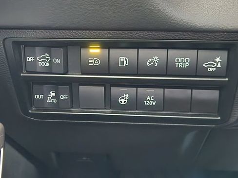 Used 2024 Toyota Tundra Platinum AWD/4WD image 20