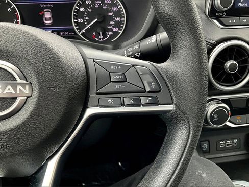Used 2024 Nissan Sentra SV image 18