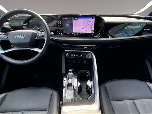 Used 2025 Audi Q5 Premium w/ Convenience Package AWD/4WD image 7