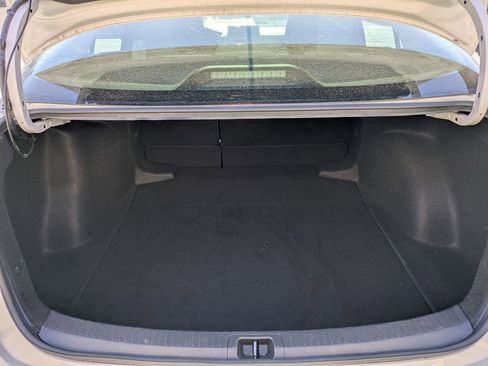 Used 2024 Toyota Corolla LE FWD image 28