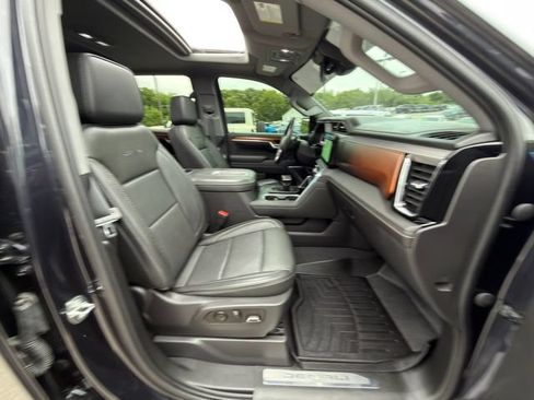 Used 2022 GMC Sierra 1500 Denali AWD/4WD image 9