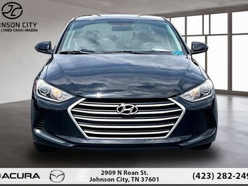 Used 2018 Hyundai Elantra SEL w/ Cargo Package FWD image 3