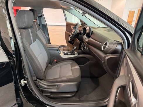 Used 2026 Chevrolet Blazer LT FWD image 31