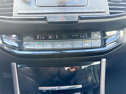 Used 2016 Honda Accord Sport image 16