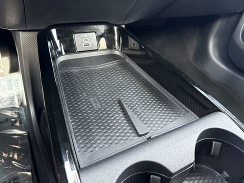 Certified 2025 Ford Mustang Mach-E Premium image 23