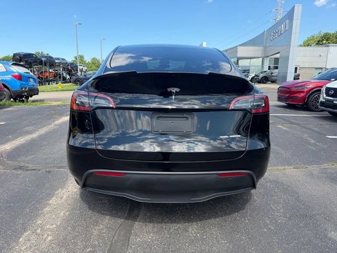 Used 2023 Tesla Model Y Long Range AWD/4WD image 7