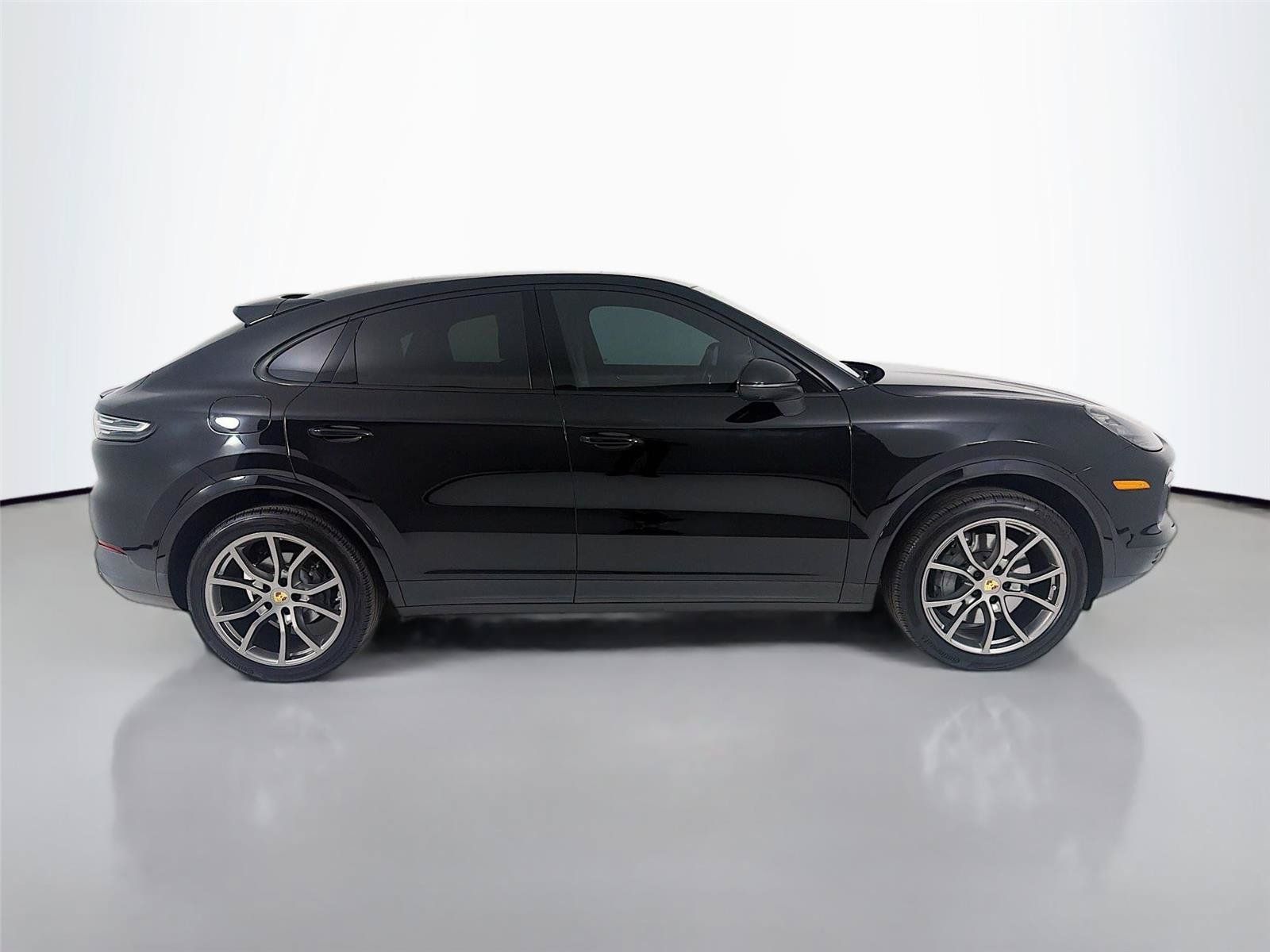 Certified 2023 Porsche Cayenne S AWD/4WD image 27