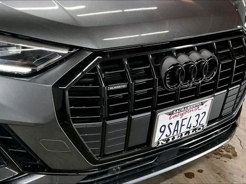 Certified 2025 Audi Q3 2.0T Premium Plus w/ Premium Plus Package image 33