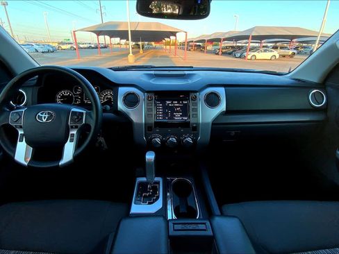 Used 2018 Toyota Tundra SR5 w/ SR5 Upgrade Package RWD image 16