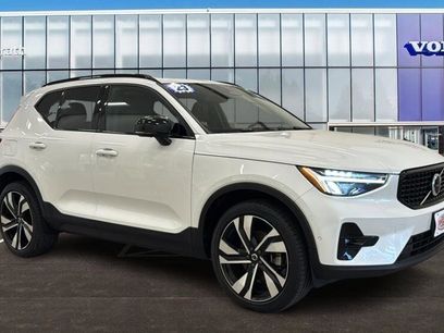 Used 2023 Volvo XC40 B5 Ultimate w/ Protection Package Premier
