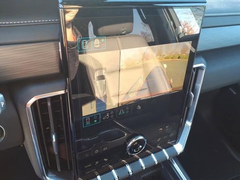 New 2026 GMC Acadia Elevation image 18