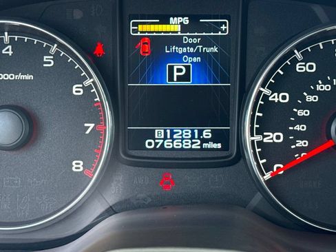 Used 2014 Subaru Legacy 3.6R Limited AWD/4WD image 16