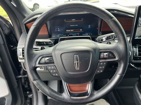 Certified 2023 Lincoln Navigator L Reserve AWD/4WD image 34