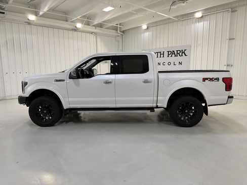 Used 2019 Ford F150 Lariat image 2