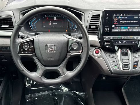 Certified 2019 Honda Odyssey EX-L image 17