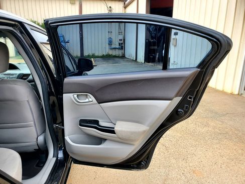 Used 2012 Honda Civic LX image 17