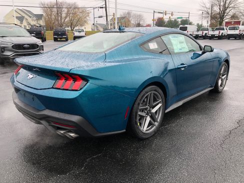 New 2026 Ford Mustang Coupe image 5