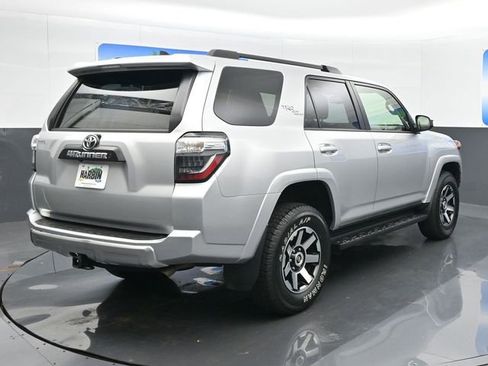 Used 2024 Toyota 4Runner TRD Off-Road image 5