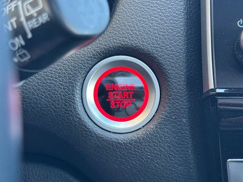 Used 2017 Honda CR-V EX-L image 23