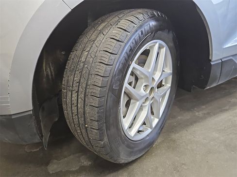 Used 2024 Ford Edge SEL image 29