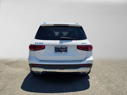 Used 2023 Mercedes-Benz GLB 250 4MATIC image 4