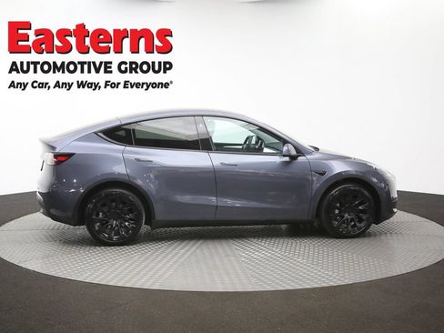 Used 2023 Tesla Model Y AWD image 39