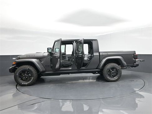 New 2026 Jeep Gladiator Willys image 59