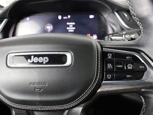 Used 2022 Jeep Grand Cherokee Overland w/ Adv Protech Group III image 27