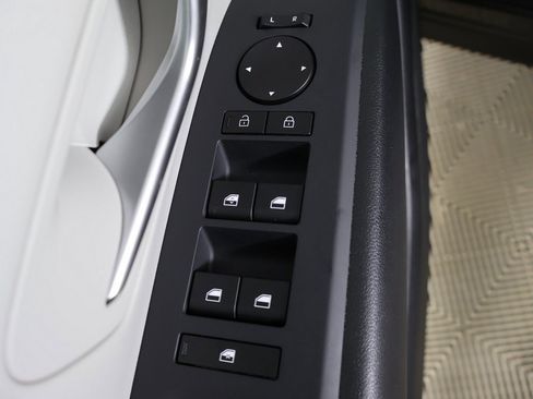 Certified 2025 Hyundai Tucson SE image 31