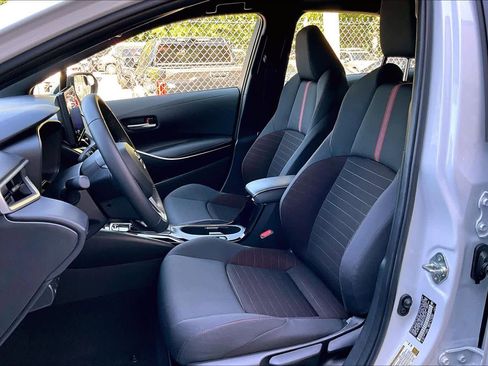 Certified 2025 Toyota Corolla SE FWD image 8