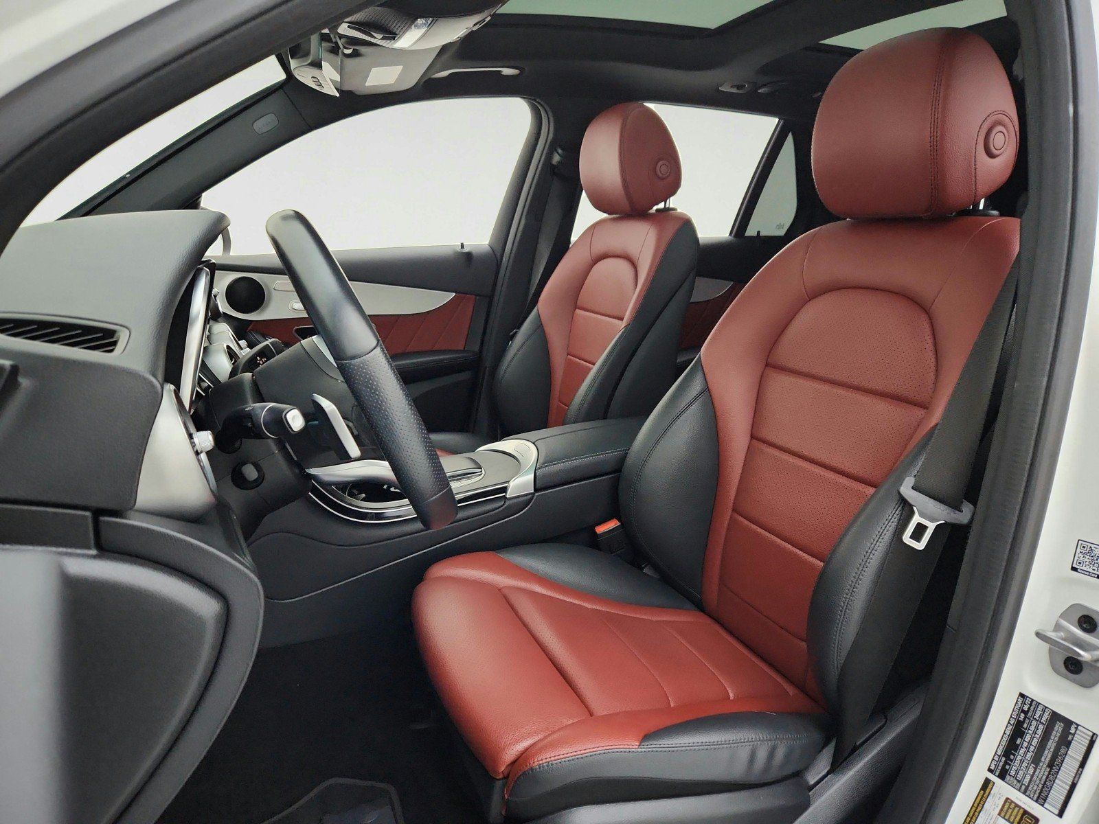 Certified 2022 Mercedes-Benz GLC 300 image 17