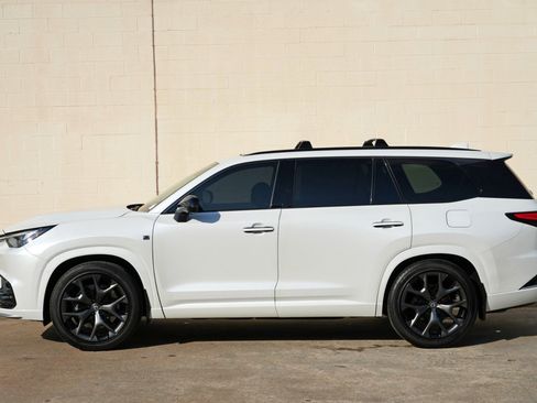 Used 2026 Lexus TX 500h AWD w/ Technology Package image 49