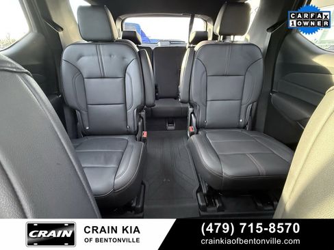 Used 2023 Chevrolet Traverse RS image 29