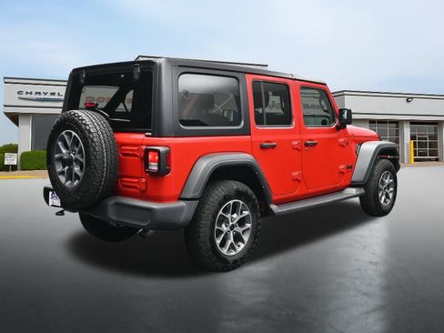 Used 2024 Jeep Wrangler Unlimited Sport AWD/4WD image 5