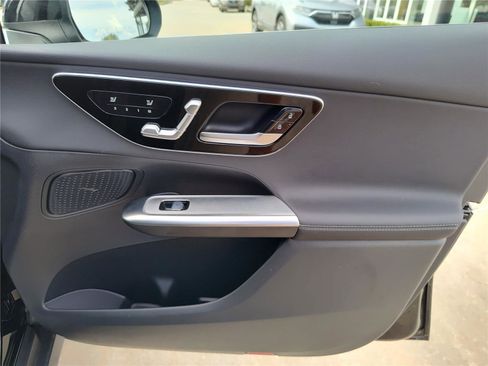 New 2025 Mercedes-Benz GLC 300 image 24