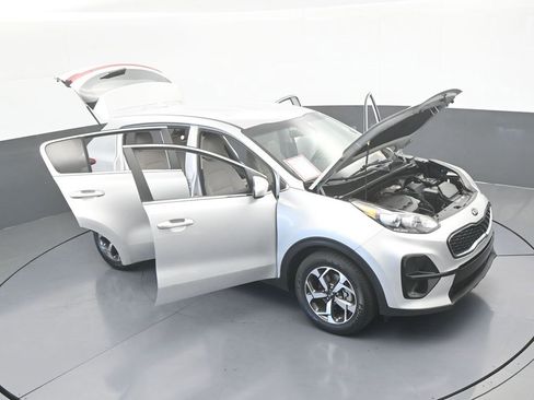 Used 2022 Kia Sportage LX image 34