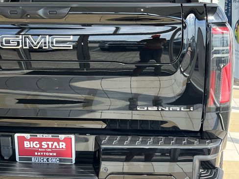 New 2025 GMC Sierra EV Denali image 6