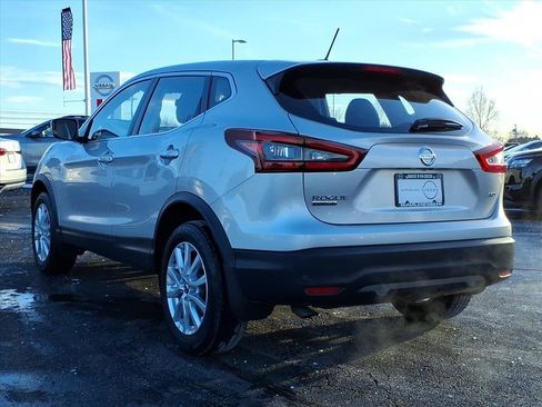 Used 2021 Nissan Rogue Sport S image 29