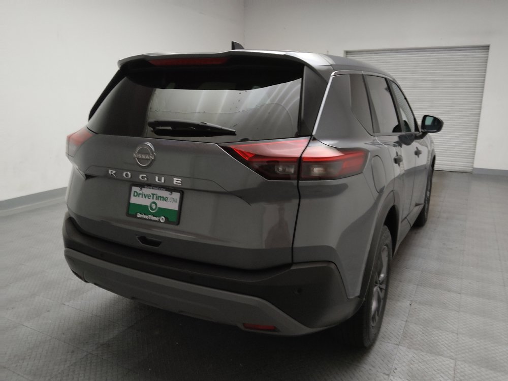 Used 2023 Nissan Rogue S FWD image 7