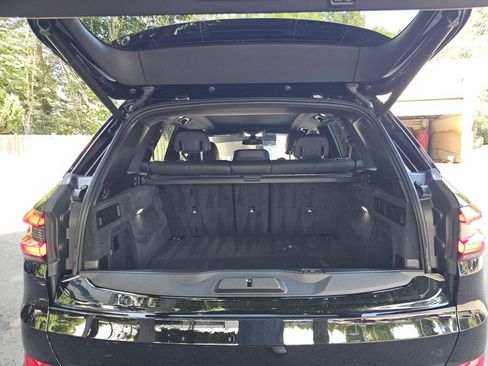 Used 2023 BMW X5 xDrive40i w/ Climate Comfort Package AWD/4WD image 18