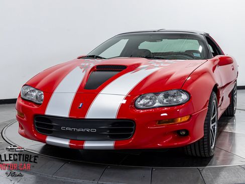 Used 2002 Chevrolet Camaro Z28 w/ SS Performance/Appearance Pkg image 31