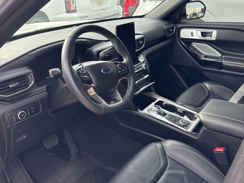 Used 2023 Ford Explorer ST w/ Equipment Group 401A image 5