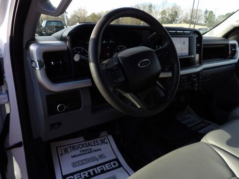 Used 2024 Ford F550 4x4 Crew Cab Super Duty image 34