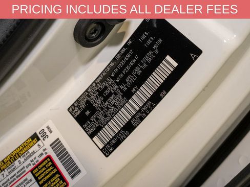 Certified 2025 Toyota Sienna XLE FWD image 21