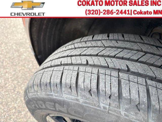 Used 2024 Chevrolet Equinox LS w/ LS Convenience Package AWD/4WD image 9